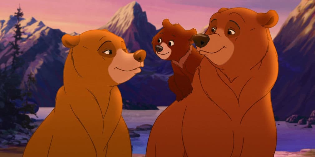 9. Tierra de Osos: En 2003, llegó a los cines estos peludos animalitos, encabezados por Joaquin Phoenix.