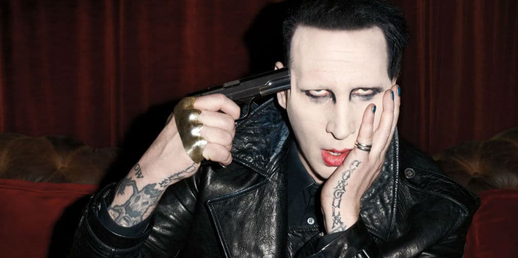 2. Marilyn Manson: ¡Nada más véanlo! Este rockero intimida gracias a su maquillaje y apariencia andrógina.