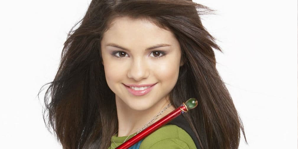 Selena Gómez: Además de encantar en los escenarios, esta chica también hacia magia en Los Magos de Waverly Place.