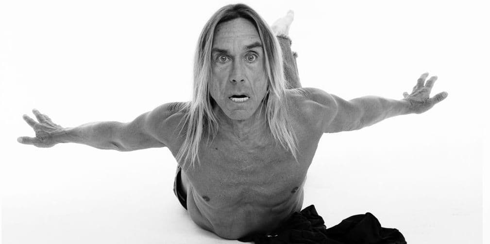 9. Iggy Pop: El líder de los Stooges de 67 años no teme mostrar su arrugada piel, ya ni hablemos de su melena decolorada.