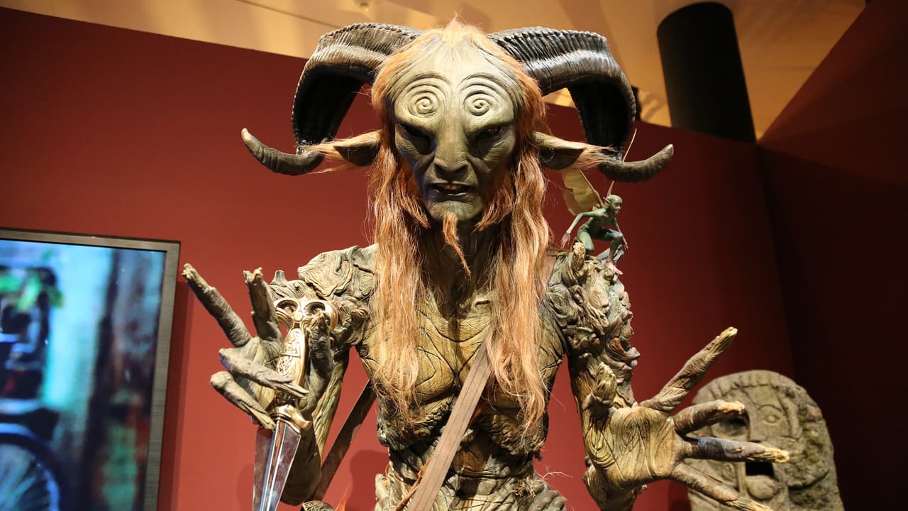 La exposición de Guillermo del Toro se pospone