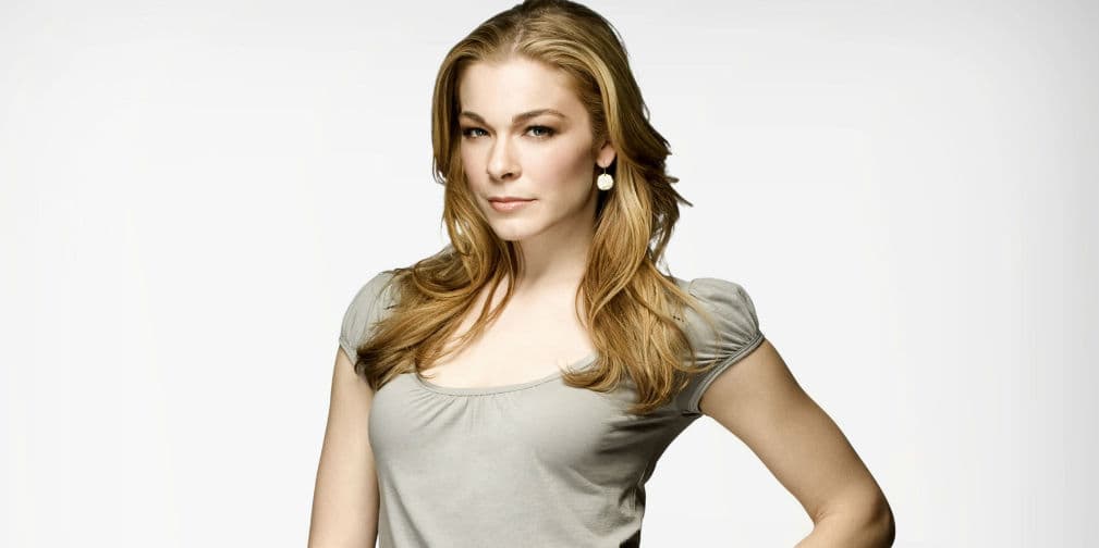 9. LeAnn Rimes (33 años): La cantante más joven en ganar un Grammy posee unos 20 millones en el banco.