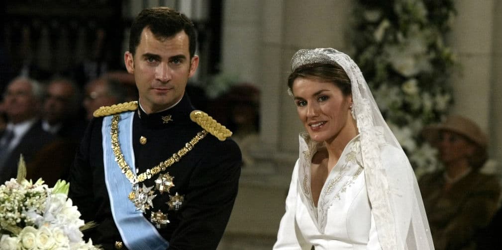 1. Letizia Ortiz Rocasolano (Princesa de Asturias): Una periodista que se casó con el Príncipe Felipe, futura reina de España.