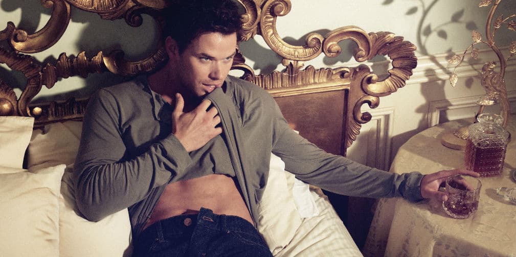 Comenzó a modelar cuando tenía 14 años. Aparece en las campañas de Calvin Klein y Abercrombie and Fitch.
