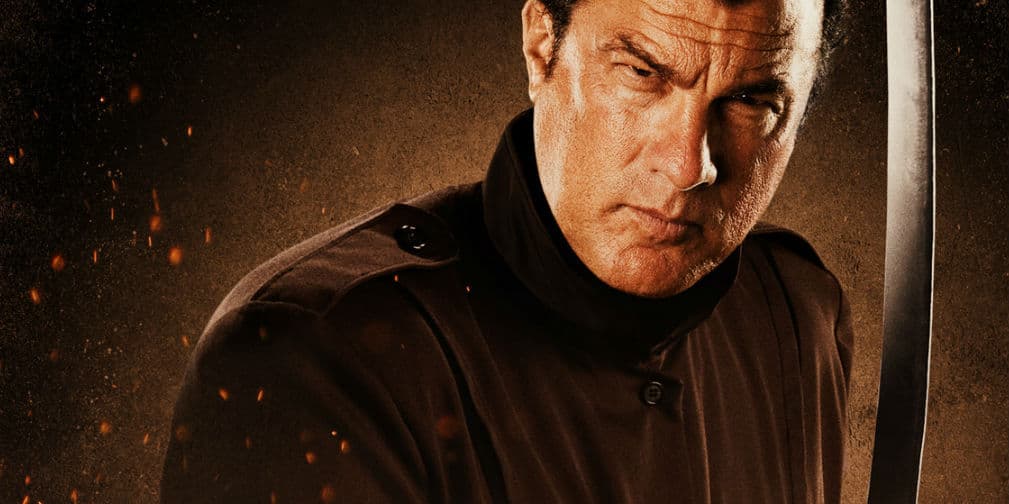 6. Steven Seagal como Torrez: Nunca falta el cuate que tiene expediente criminal, todos le tienen miedo.