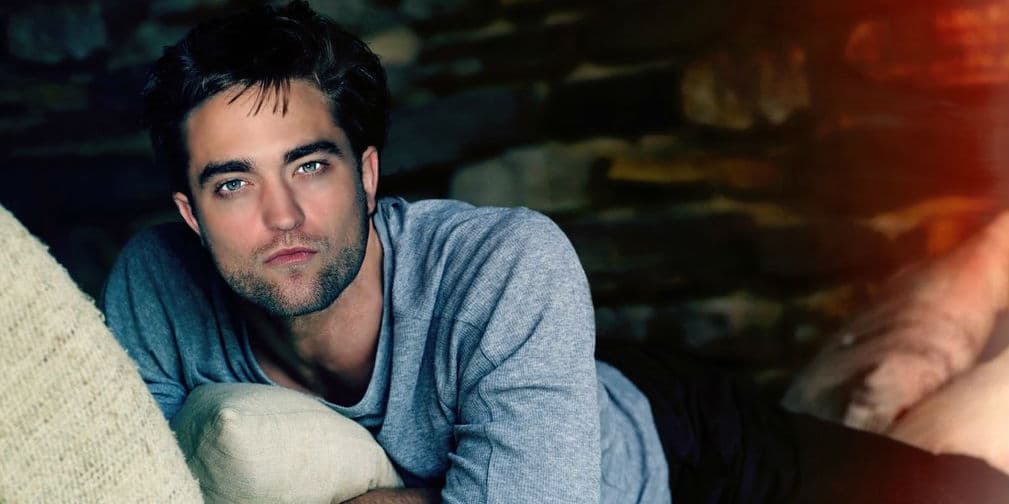 Mantuvo una relación en 2009 con su compañera de elenco de Crepúsculo, Kristen Stewart.