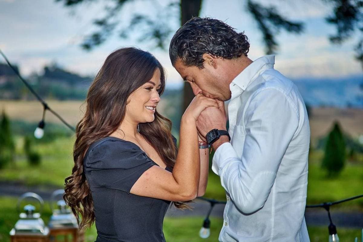 “Gracias por llegar a cambiar mi vida”: Mariana Echeverría celebra su aniversario de bodas
