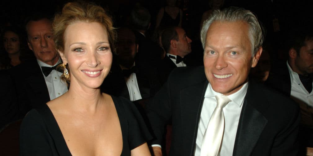 5. Lisa Kudrow: En 1995, la actriz de Friends se casó con un ejecutivo de publicidad francés llamado Michel Stern.