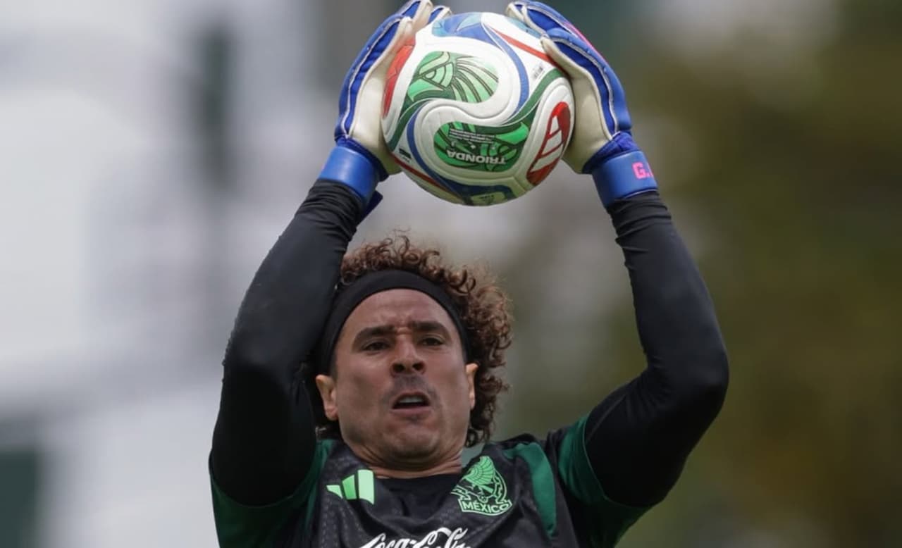 Memo Ochoa, portero de La Selección Mexicana.