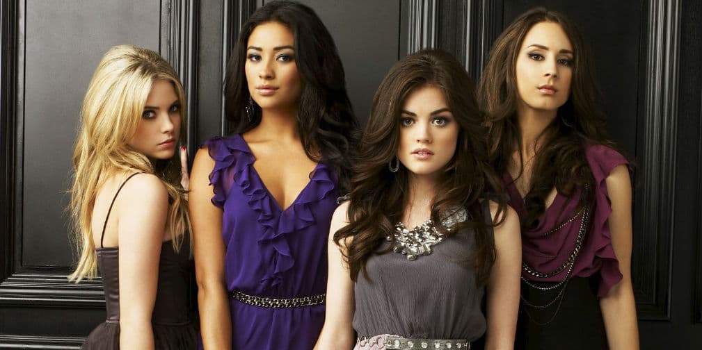 3. PLL utiliza zonas que también uso la serie Gilmore Girls. Stars Hollow también es Rosewood.
