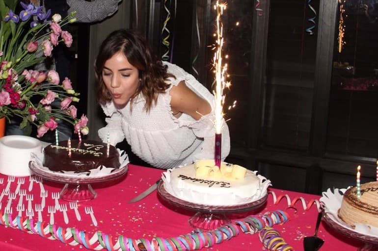 Cumpleaños Ela Velden Caer en Tentación
