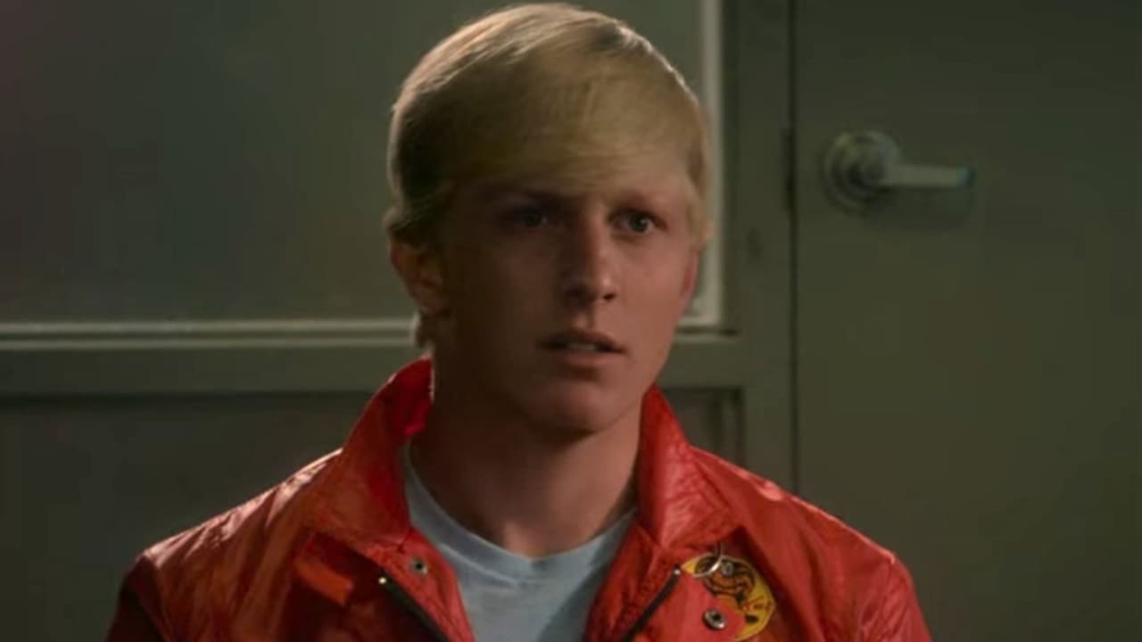 Johnny Lawrence rejuvenecido en ‘Cobra Kai’ de Netflix.