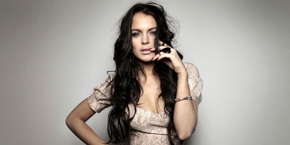 10. Lindsay Lohan: La voluptuosidad que la caracterizaba ha desaparecido. Ahora, luce preocupante.