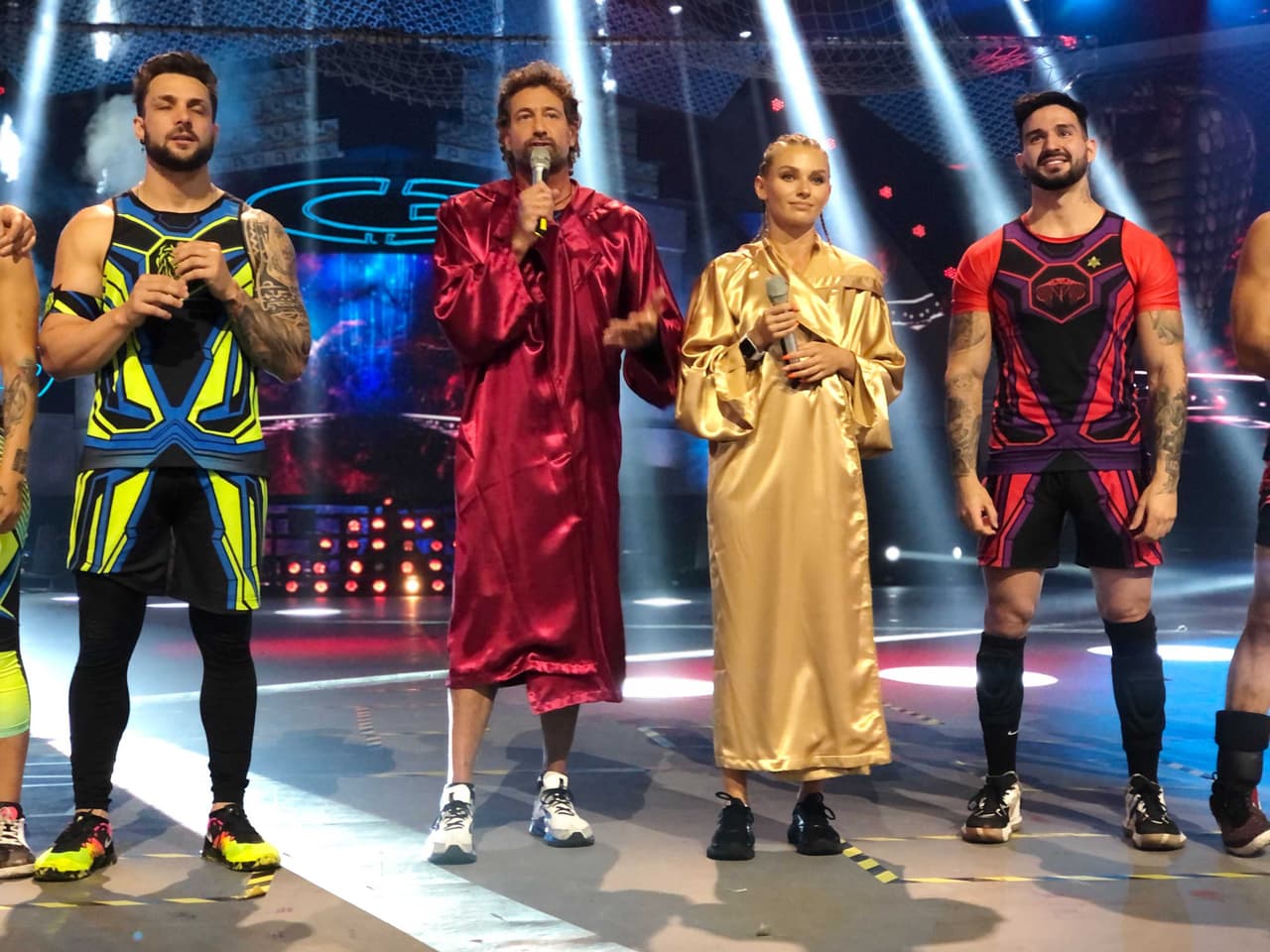 La noche de este 1 de septiembre, Gabriel Soto e Irina Baeva fueron los invitados de Guerreros 2021. ¡Y los guerreros en casa eligieron a qué equipo debían pertenecer!