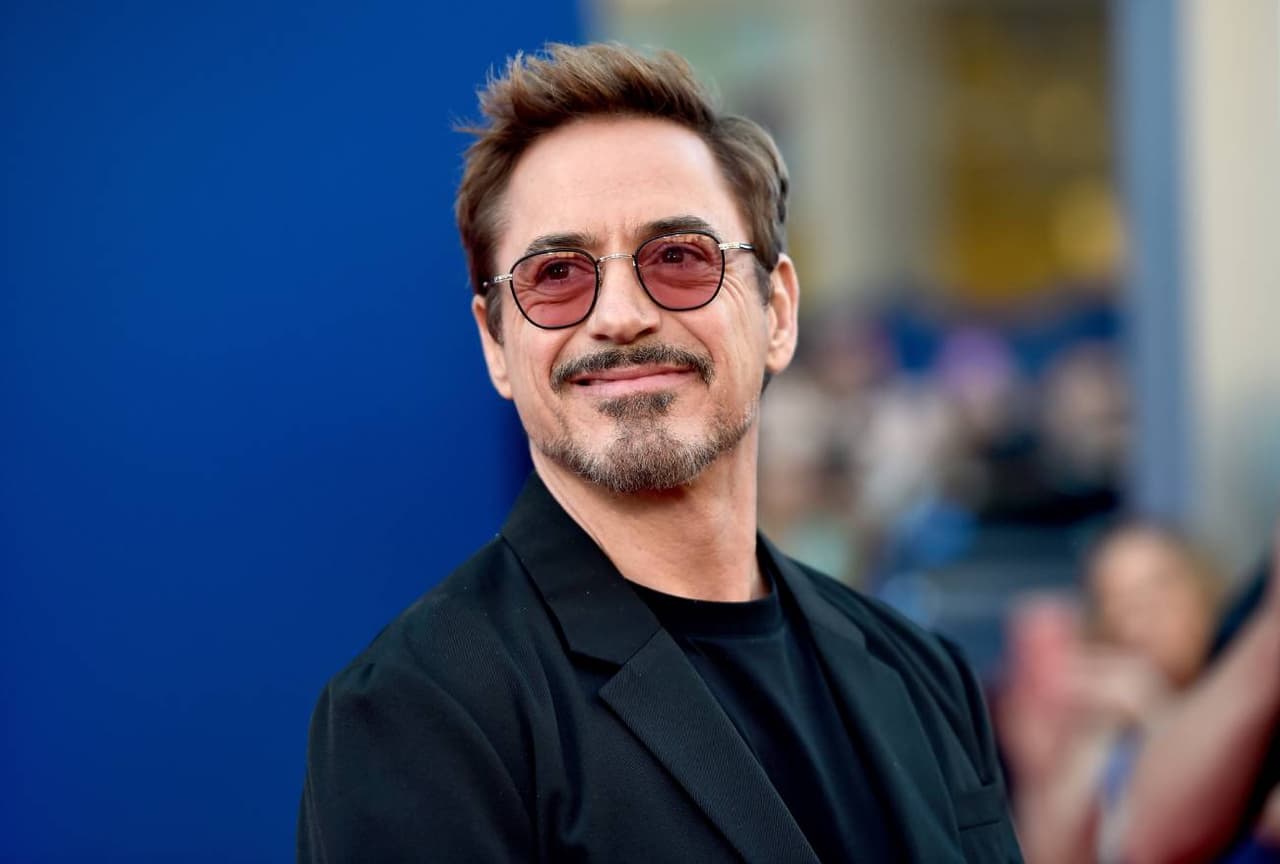 Robert Downey Jr. cambia de look y luce irreconocible