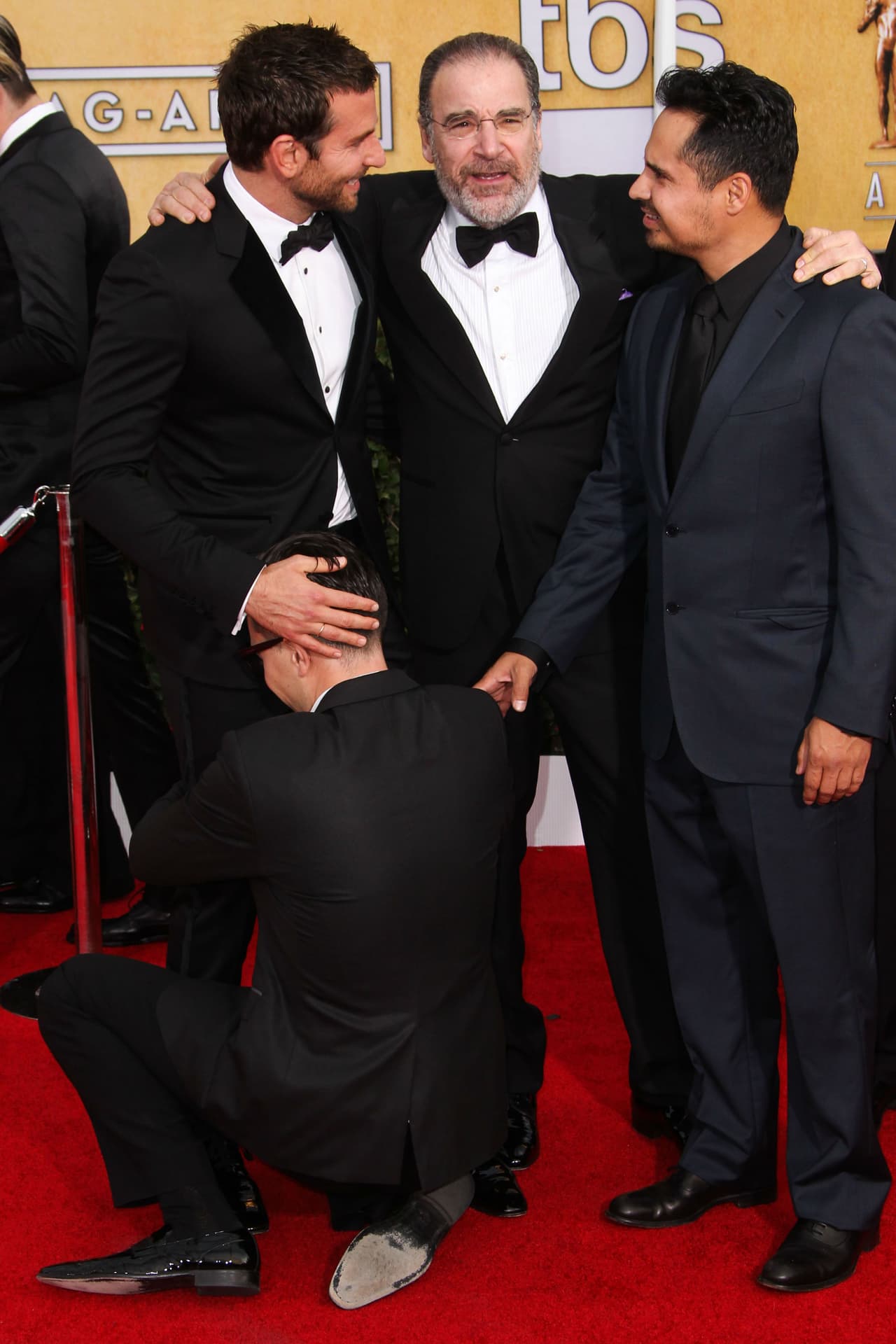Ni los hombres pueden resistirse a sus encantos, ¡caen rendidos a sus pies en las alfombras rojas!