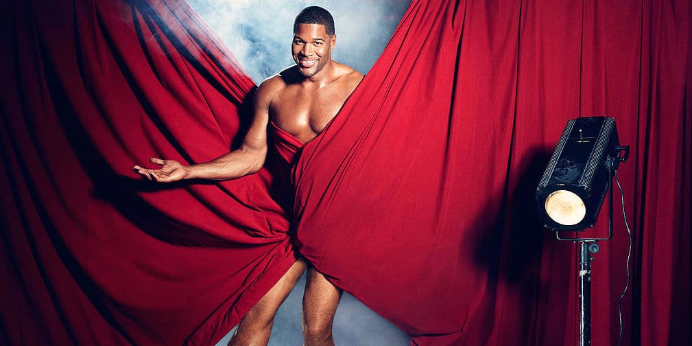 8. Michael Strahan: Este ex jugador de fútbol americano también anota puntos con las damas.