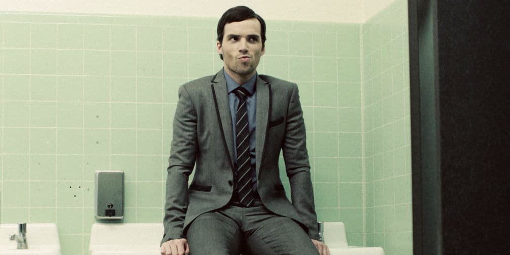 9. Ian Harding: Este actor germano estadounidense es Ezra Fitz, el profesor más sexy de Pretty Little Liars.