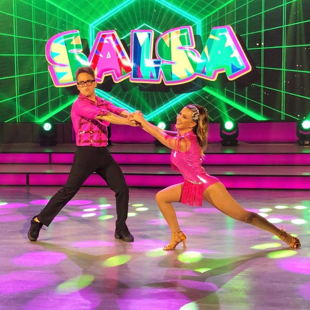 Integrantes de Inseparables 2021 apoyan a compañeros en Las Estrellas Bailan en Hoy