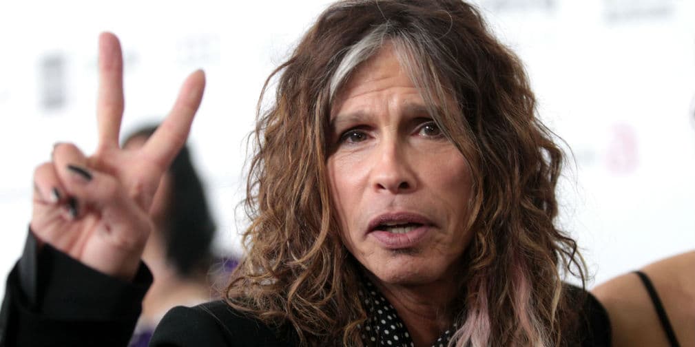 4. Su enorme boca, incluso más grande que la de Mick Jagger, es uno de los atractivos del vocalista de Aerosmith.