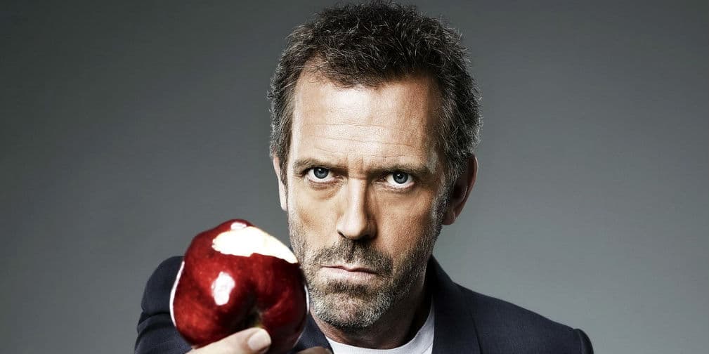 4. Hugh Laurie: El famoso Dr. House de la televisión, reveló en 2007 que era ateo. No creo en Dios dijo.