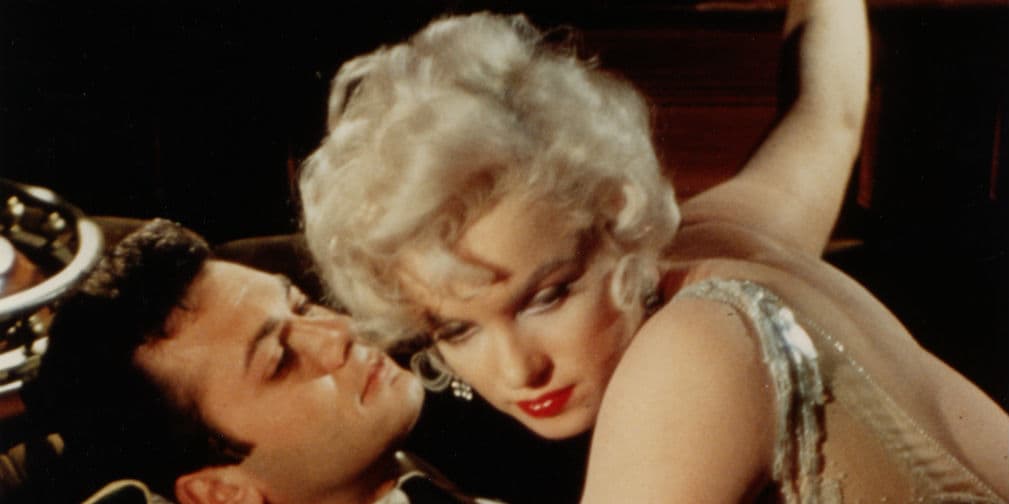 10. Tony Curtis y Marilyn Monroe (Some Like It Hot): El actor dijo que besar a la rubia era como besar a Hitler.