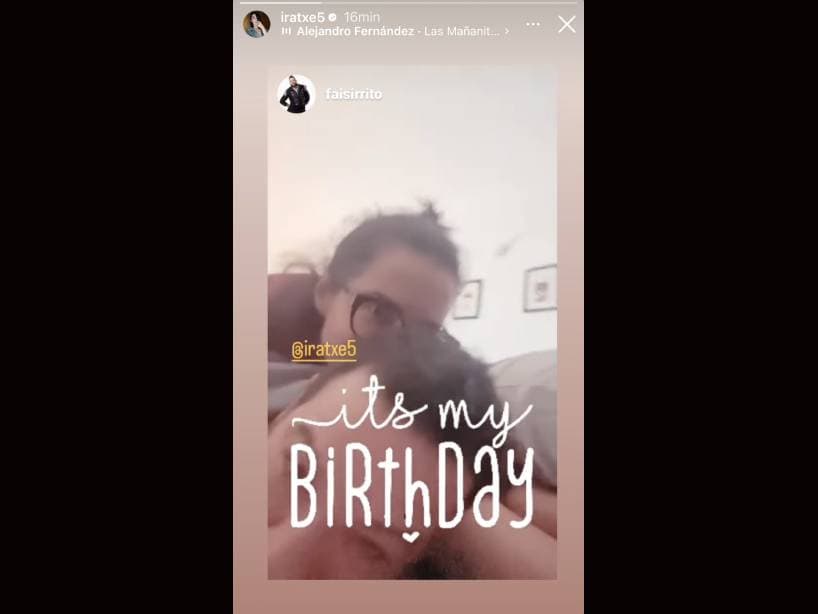 La esposa de Faisy se sumó al festejo.