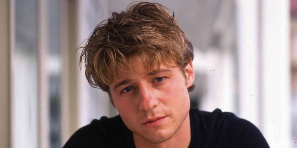 Benjamin McKenzie Schenkkan nació en Austin, Texas, el 12 de septiembre de 1978. ¡Tiene 36 añotes!