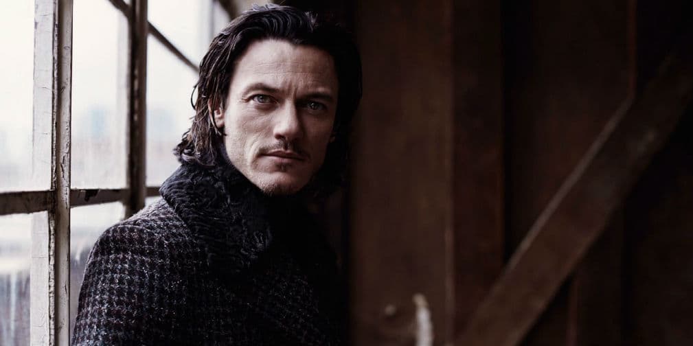 Evans ganó su primera audición y obtuvo su primer papel en una película con treinta años, en 2009.