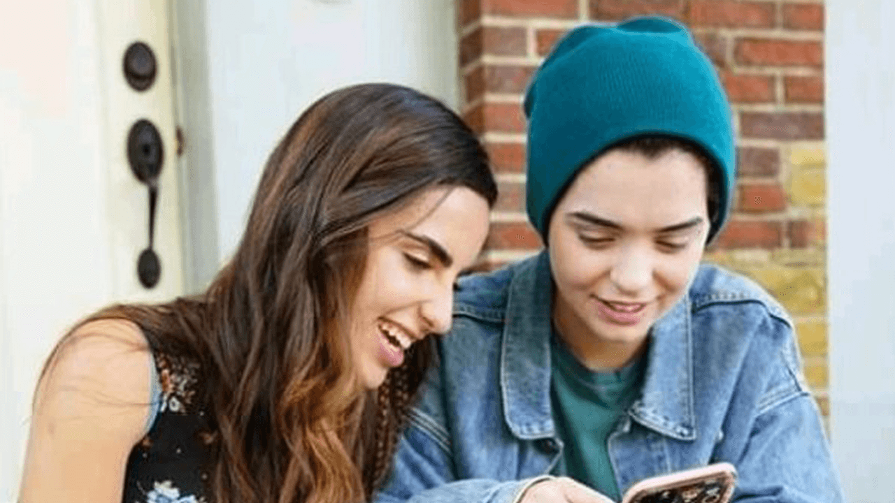 Su proyecto más reciente es '100 dias para enamorarnos' (2020-2021) donde es Lucia Sandoval, la novia de Alex, un chico trans.