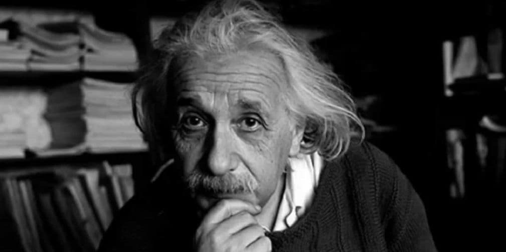 2. Albert Einstein (1879, 1955): El autor de la Teoría de la relatividad.