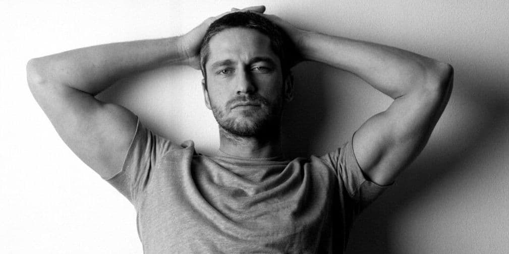 8. Gerard Butler: Estudió en la Universidad de Glasgow, una especialidad en Derecho.