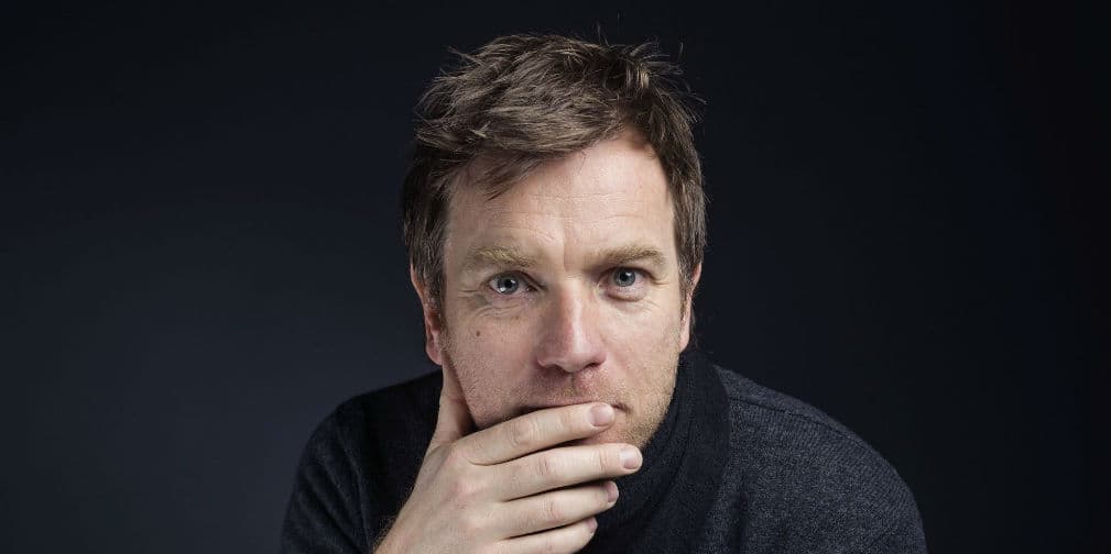 14. Ewan McGregor: Sus desnudos frontales en The Pillow Book confirman que usa chones extra grandes.