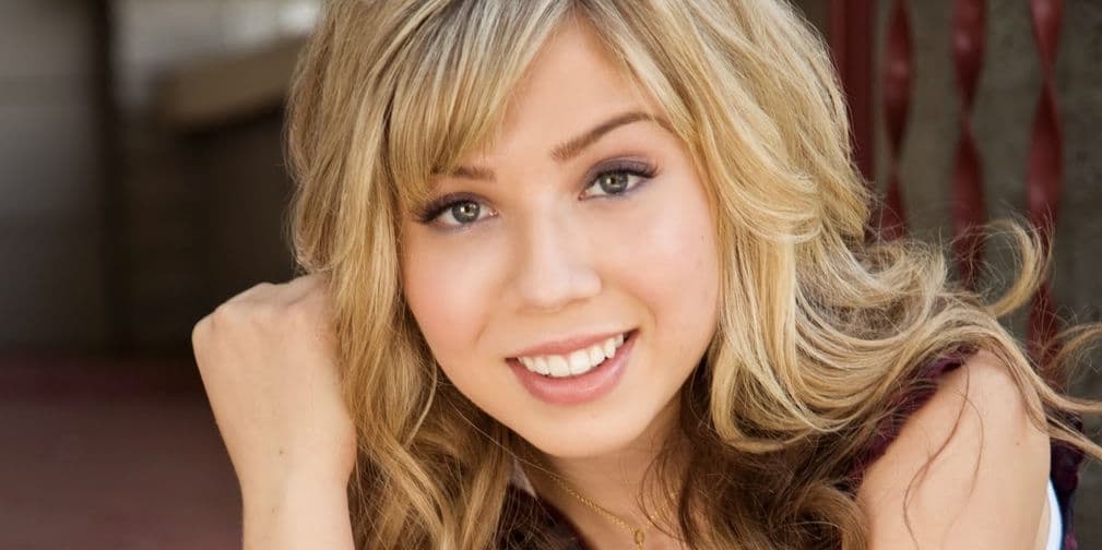 7. Jennette McCurdy: Su ex compañera en Sam and Cat se inventó un personaje llamado Gloriana para burlarse de Ari en una serie web.