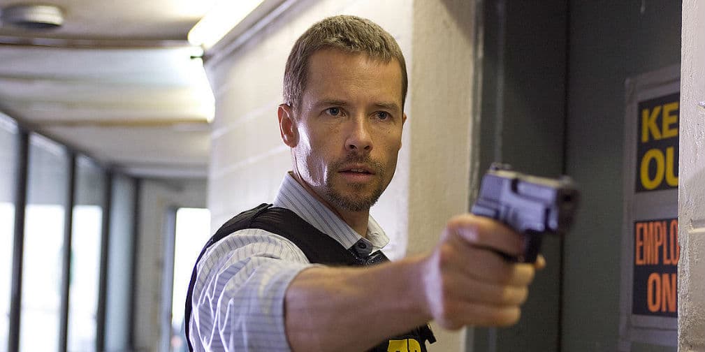 Guy Pearce es vegetariano y está casado desde 1997 con Kate Mestitz, su novia de toda la vida.
