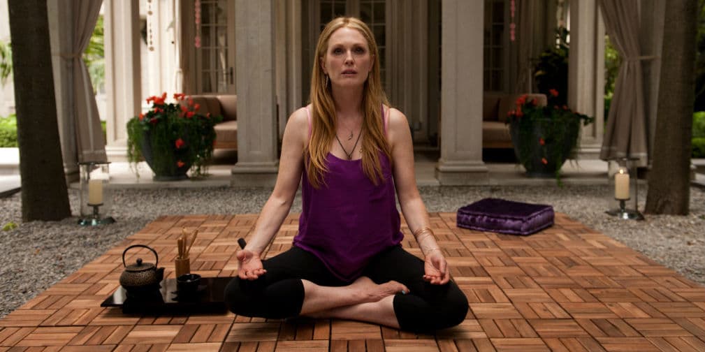 6. Julianne Moore: La actriz hace hasta lo imposible por tomar dos o tres clases de yoga a la semana.