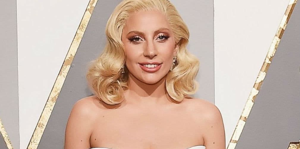 8. Lady Gaga: Fue vetada en Indonesia, debido a las coreografías y el vestuario que utiliza.