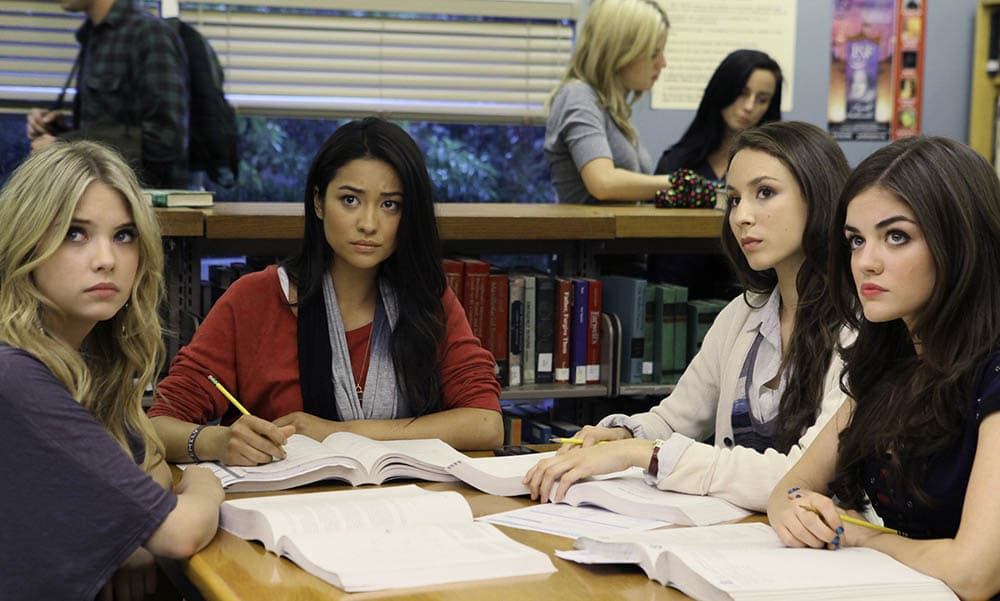 Descubre las intrigas de estas lindas mentirosas