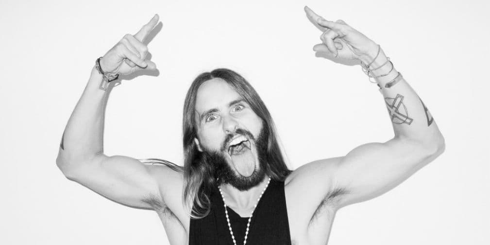 7. Jared Leto: Además de ser un ganador del Oscar, también toca en la banda de rock 30 Seconds to Mars.