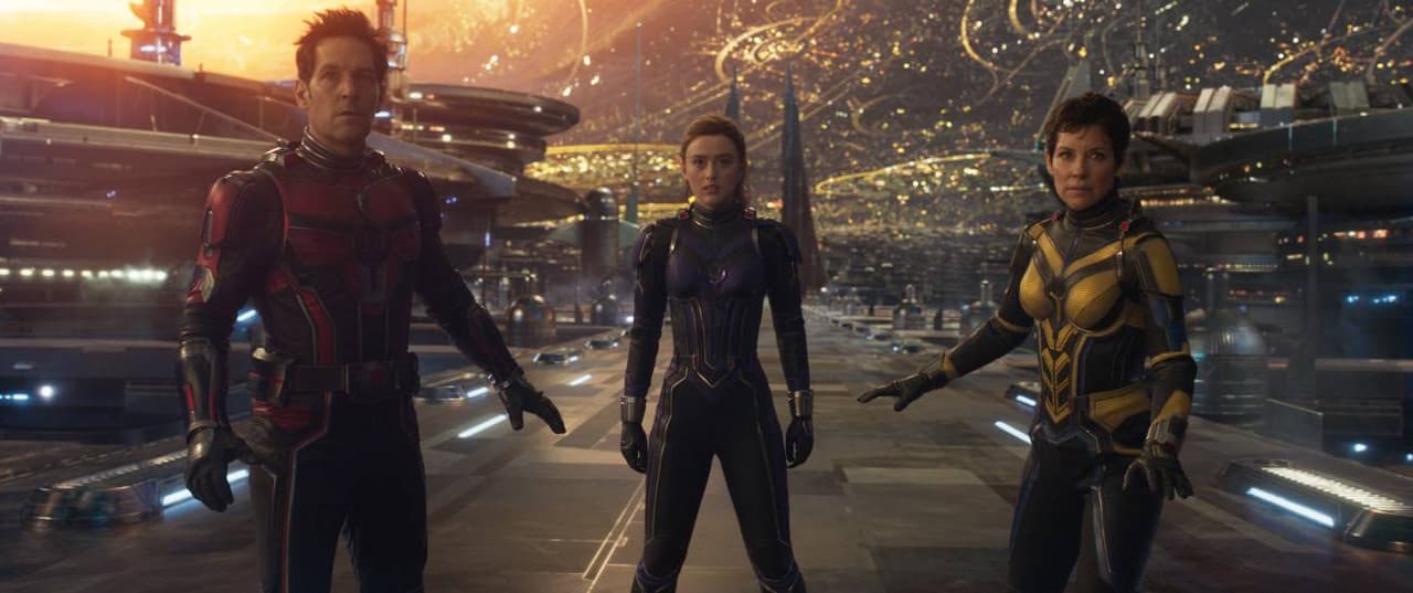 Paul Rudd, Kathryn Newton y Evangeline Lilly en la película 'Ant-Man and the Wasp: Quantumania'.
