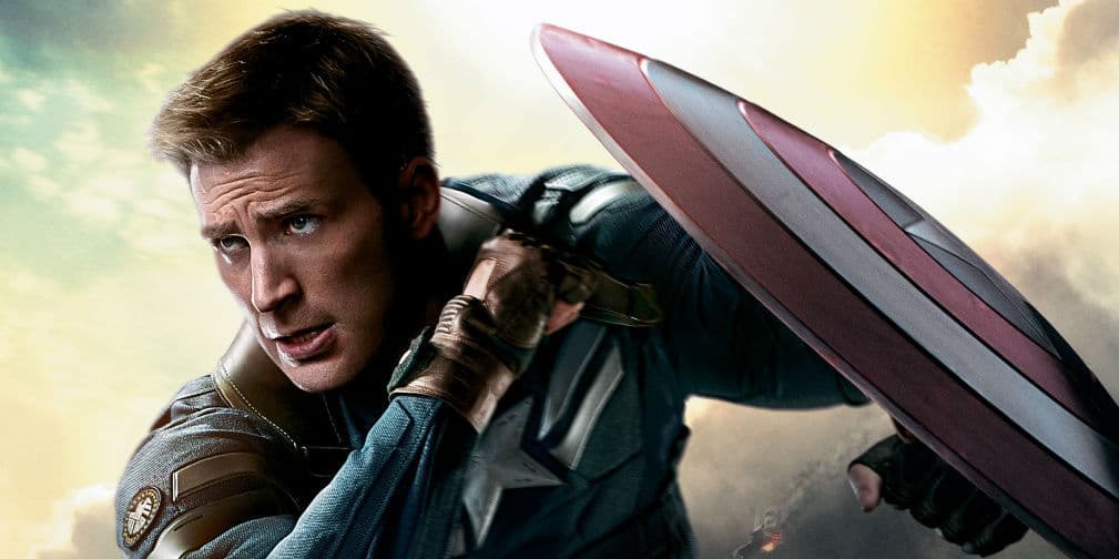 Su popularidad en el cine se fue hasta las alturas cuando interpretó al Capitán América, el superhéroe más hot.
