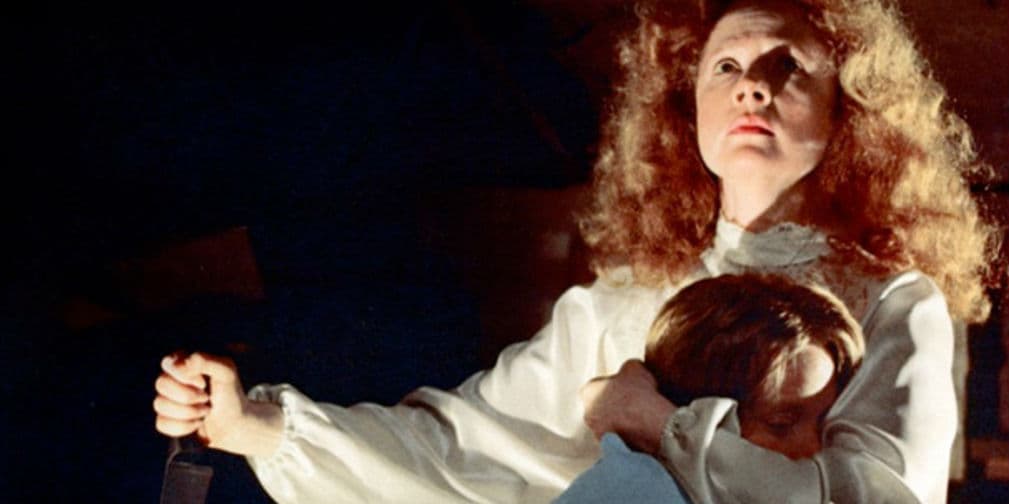13. Margaret White: La madre extremadamente religiosa de Carrie, interpretada por Piper Laurie, quien fue nominada al Oscar.