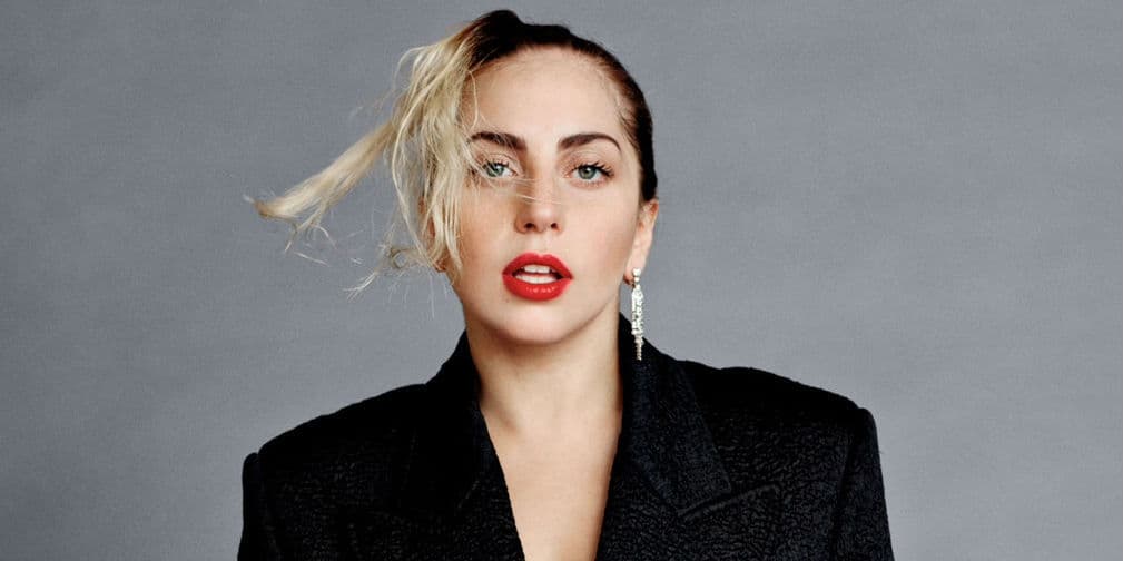 6. Lady Gaga: La cantante confiesa que fuma muchísima marihuana cuando escribe sus canciones.