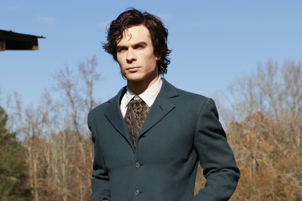 En este siglo o en el anterior, este protagonista de Vampire Diaries siempre luce impecable.