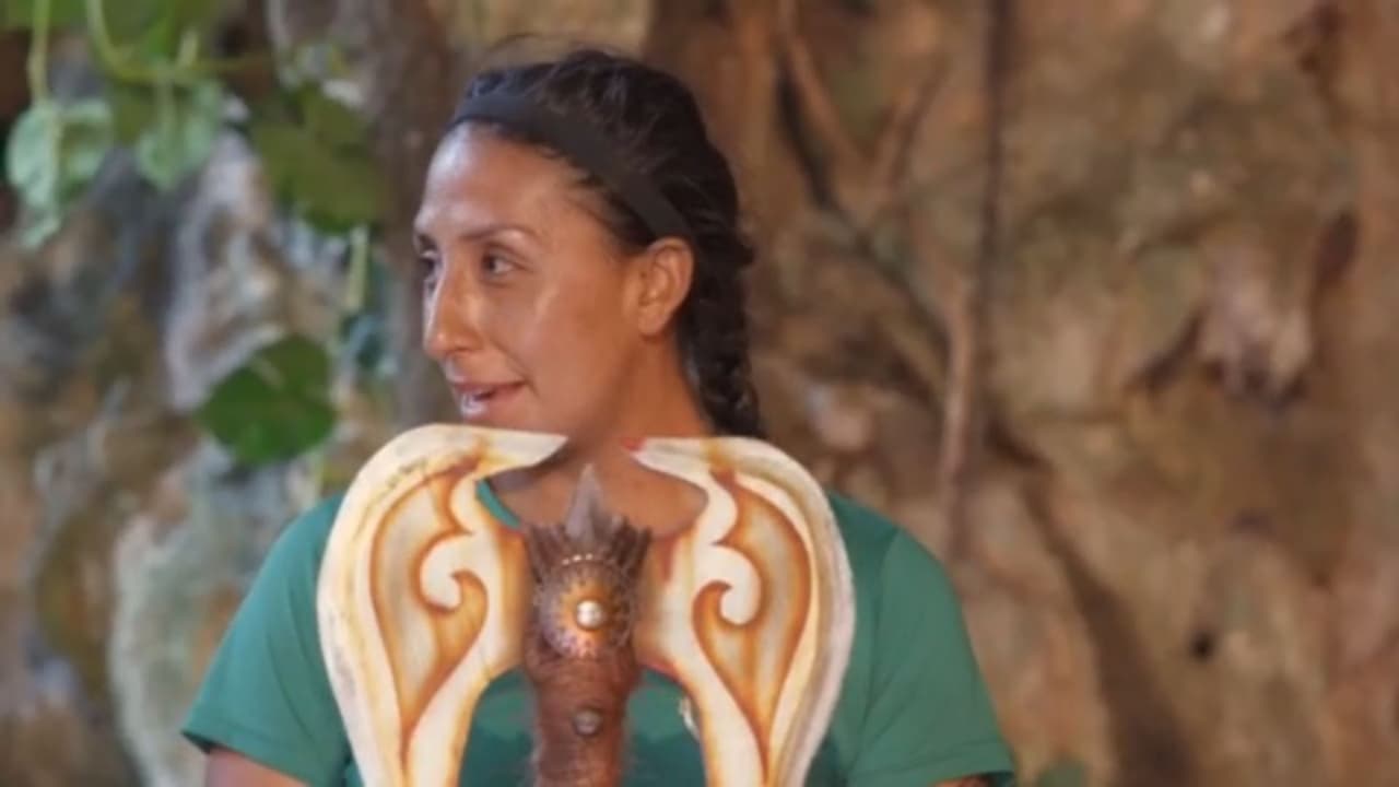 Spike le pidió a Viri, la Capitana de Las Amazonas, que la nominara en la Asamblea de El Conquistador