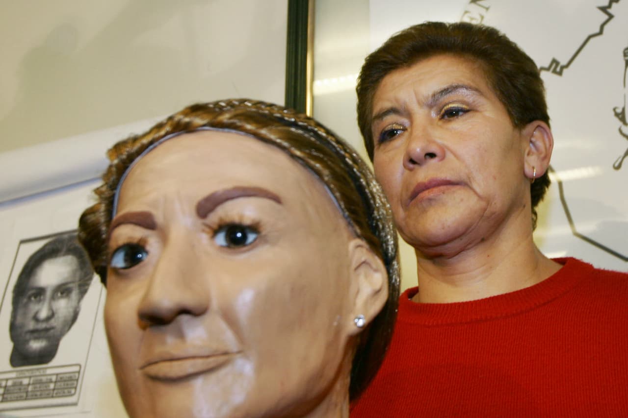 Juana Barraza Samperio. La Dama del Silencio ejecutó a 16 adultos mayores entre inicios de la década de los noventas y el 2006, cuando fue capturada.