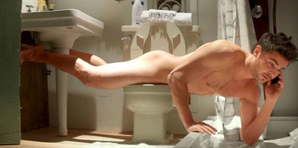 Zac nos dejó con la boca abierta gracias a este desnudo en la película That Awkward Moment, ¡uff!