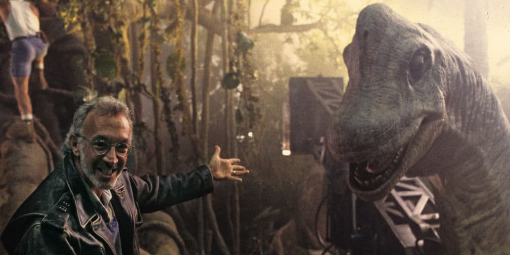 En 1993, la atención de Winston se centró en los dinosaurios de Steven Spielberg en Parque Jurásico.