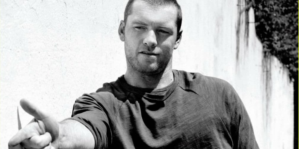 Sam Worthington (39 años) no tiene miedo de encasillarse en papeles de héroe de acción.