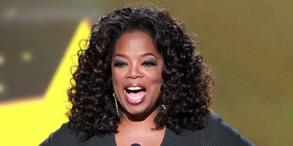 6. Oprah Winfrey: Una productora la despidió por no ser apta para trabajar en televisión como presentadora.